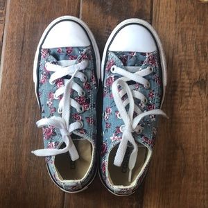 Floral converse little girl size 12